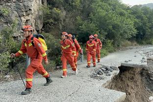 萨拉赫：在佛罗伦萨时理查兹是我的“司机”，他假装自己会意语